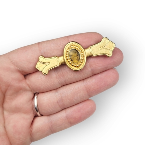 Antique Etruscan Revival Bar Brooch Baby Photo Brushed Gold Plate Fleur De Lis - Picture 8 of 8